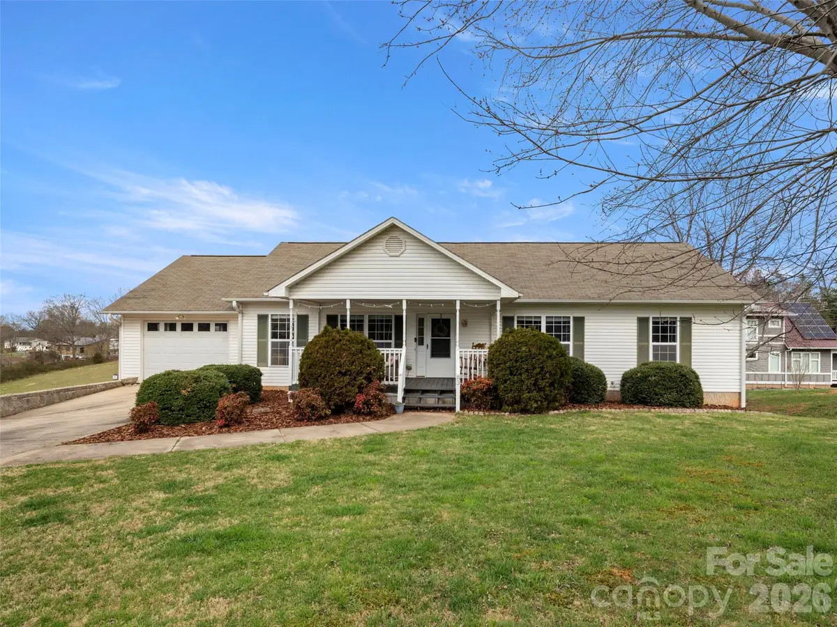 83 Church Street, Weaverville, NC 28787 - #1