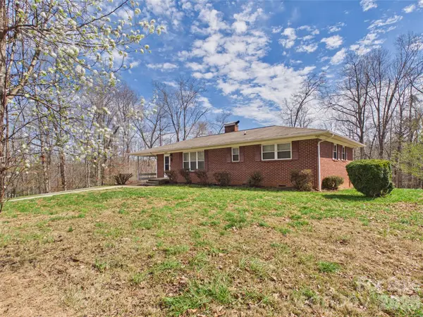 1331 Idlewood Street Sw, Lenoir, NC 28645