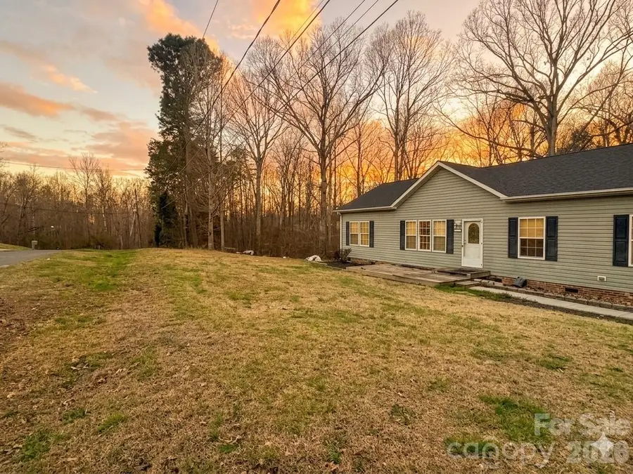 3233 Alamo Drive, Trinity, NC 27370 - #2