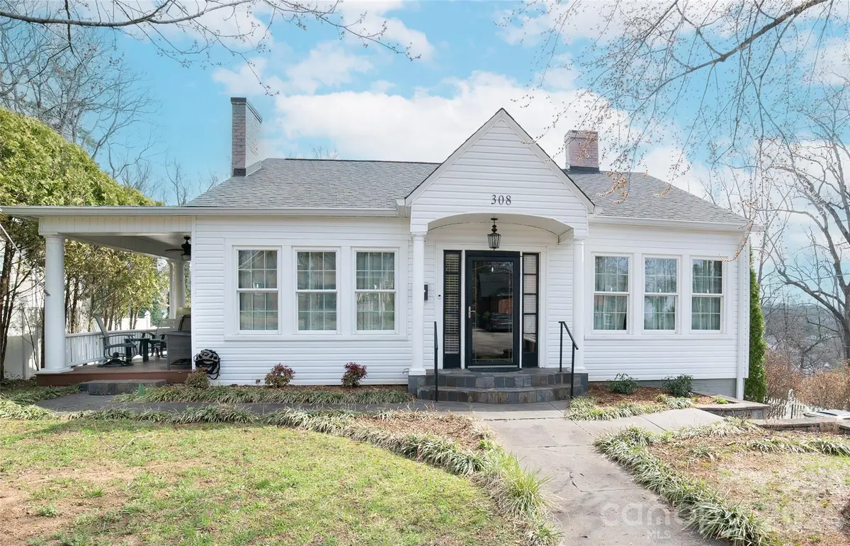 308 Beall Street Nw, Lenoir, NC 28645 - #1