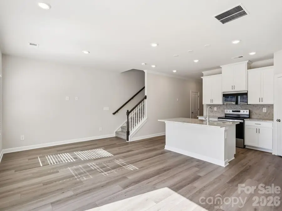 8132 Hidden Springs Trail, Charlotte, NC 28216 - #3