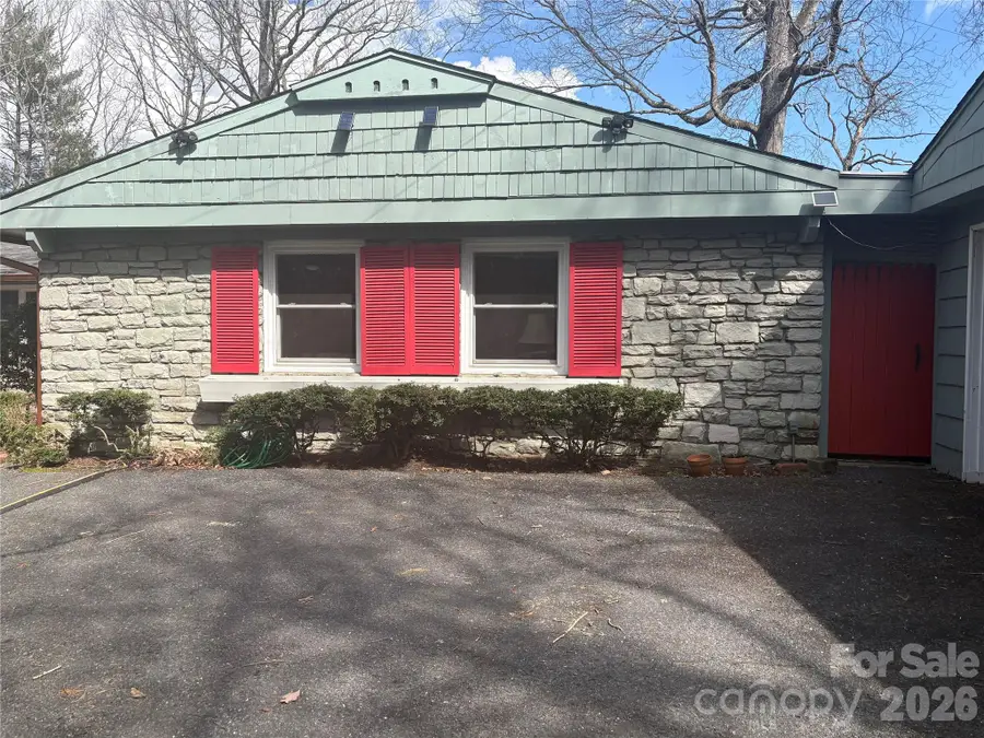 126 Ridgeview Road, Spruce Pine, NC 28777 - #2