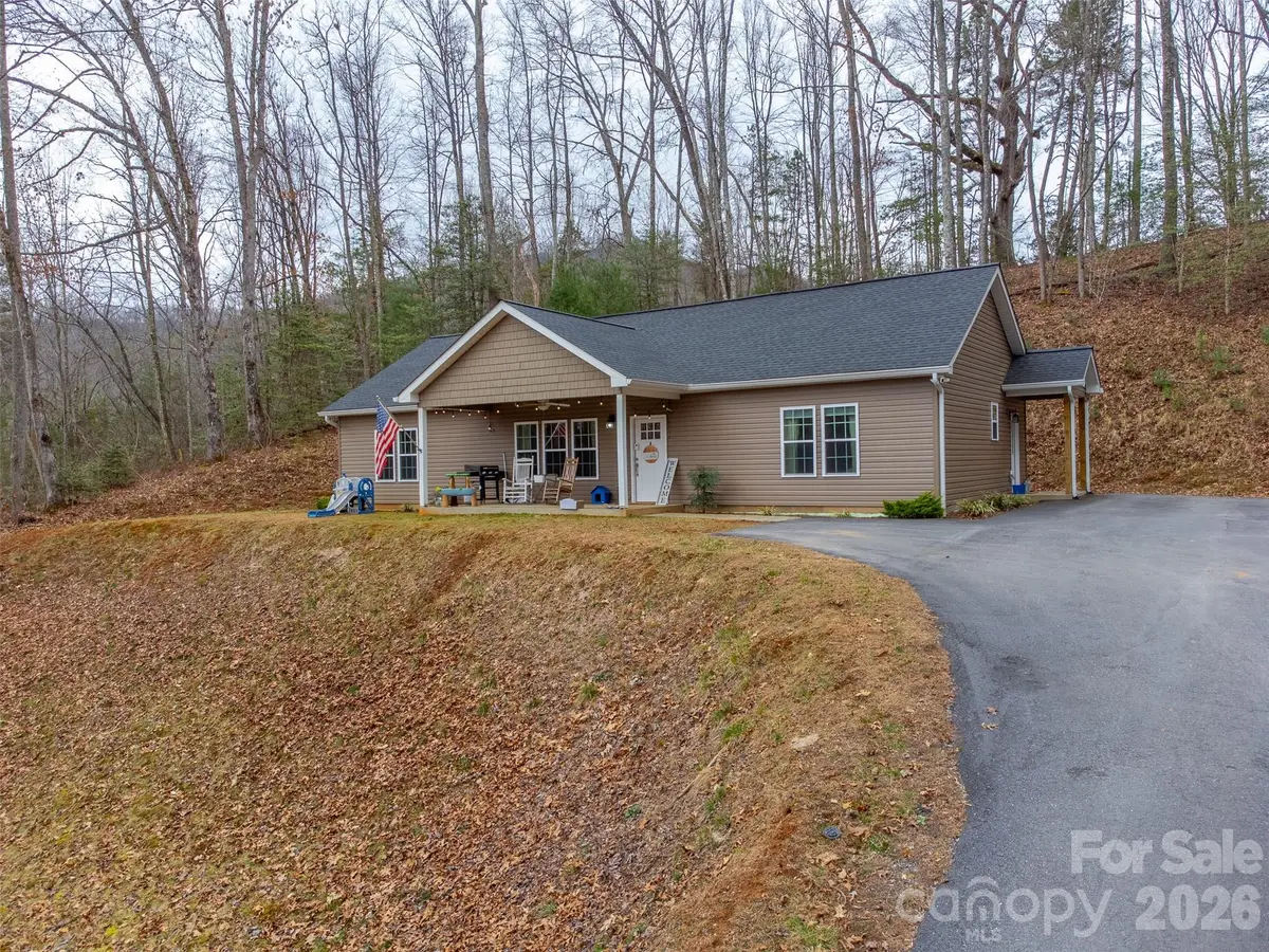 201 Woodhaven Estates, Sylva, NC 28779 - #1