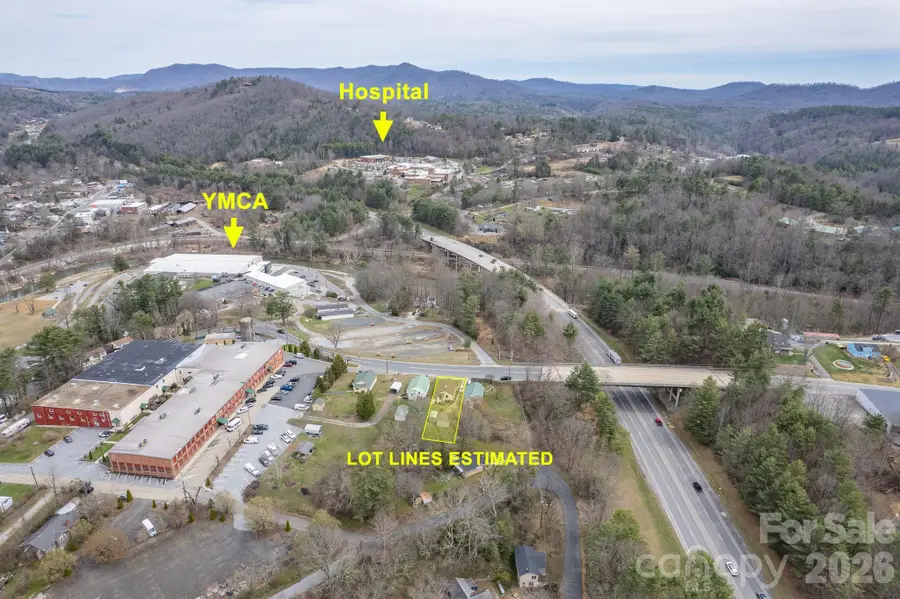 400 Summit Avenue, Spruce Pine, NC 28777 - #3