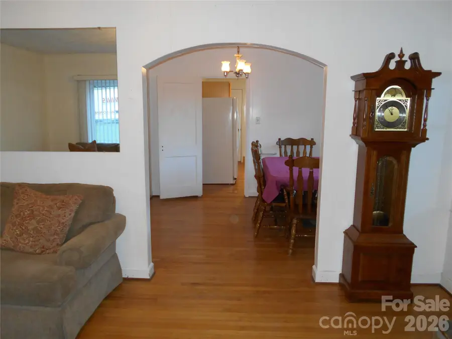 18 Herron Street, Black Mountain, NC 28711 - #3