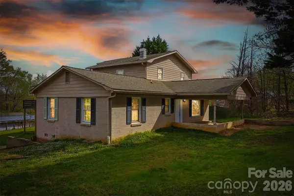 1095 Elm Circle, Granite Falls, NC 28630