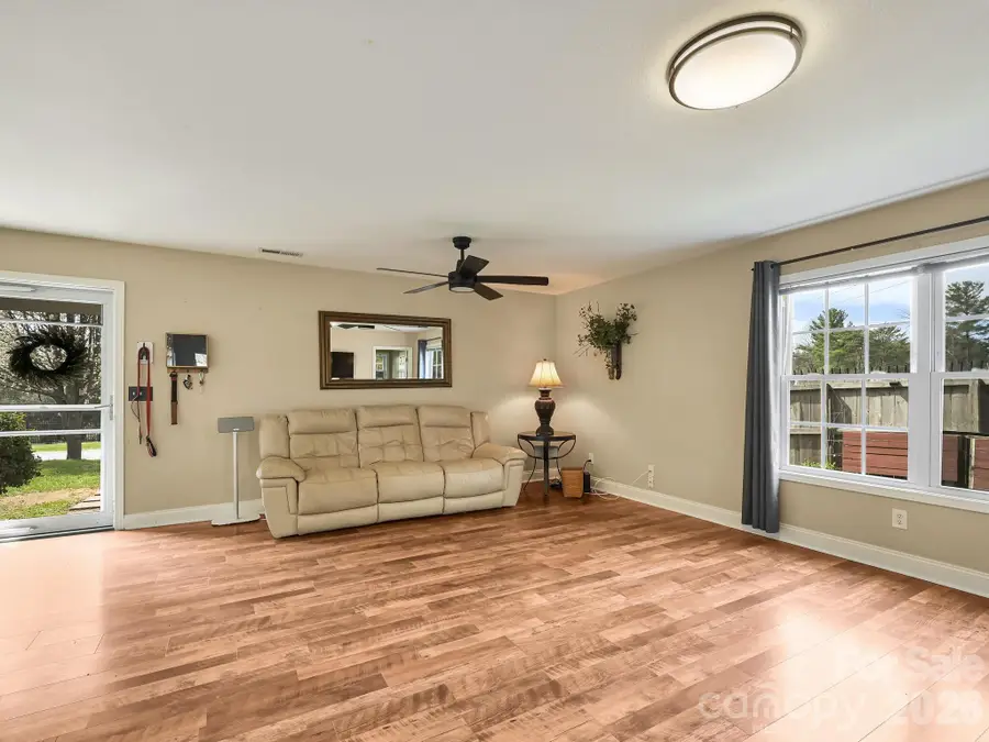 7 Mahogany Road, Arden, NC 28704 - #3