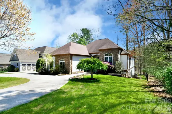 2360 Smith Harbour Drive, Denver, NC 28037