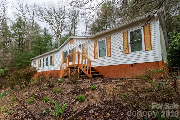 10 Savannah Circle, Leicester, NC 28748