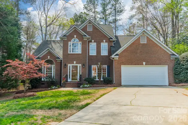 4504 Willow Croft Court, Charlotte, NC 28226