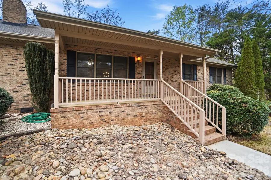 914 Spring Lake Drive, Iron Station, NC 28080 - #2