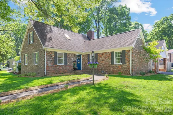 3400 Erinbrook Lane, Charlotte, NC 28215