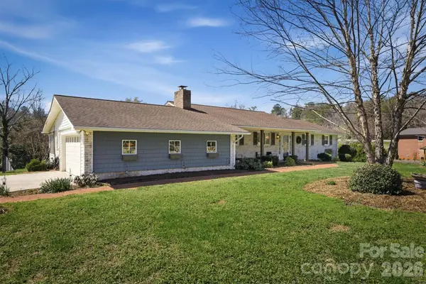 900 Magnolia Avenue Ne, Valdese, NC 28690