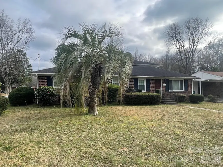 1529 W Market Street, Cheraw, SC 29520 - #3