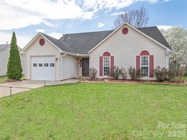 922 Woodhill Drive, Fletcher, NC 28732