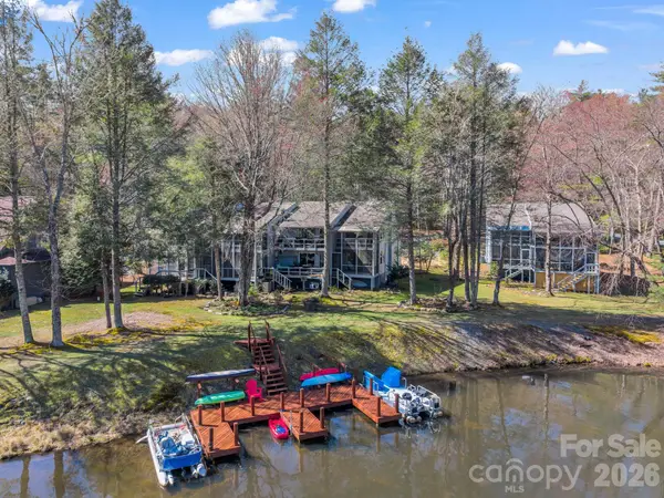 45 Lakeside Villas Drive, Brevard, NC 28712