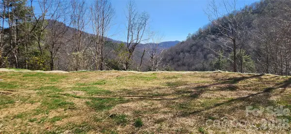 23 Craig Circle, Fairview, NC 28730