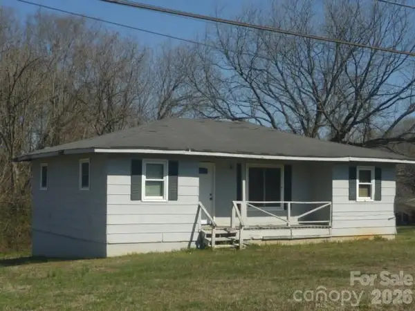 804 W Carolina Avenue, Bessemer City, NC 28016