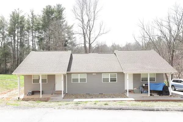 1302 Stanwood Lane, Hendersonville, NC 28739