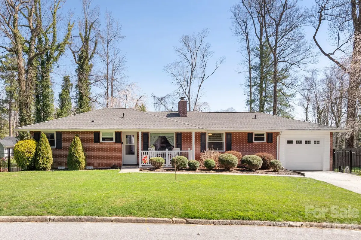 306 Taylor Street, Hendersonville, NC 28739 - #1