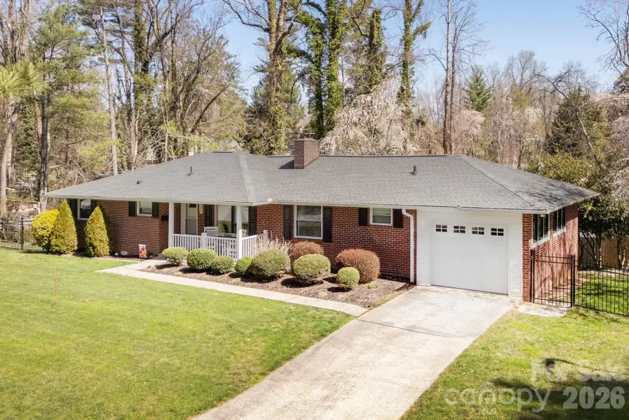 306 Taylor Street, Hendersonville, NC 28739 - #2