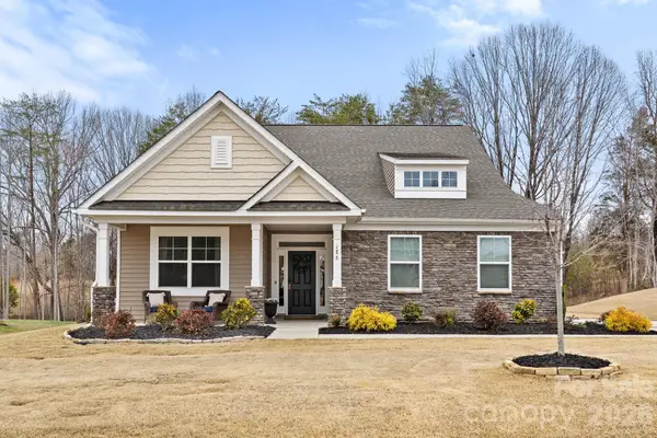 186 Park Place Circle, Winston Salem, NC 27107