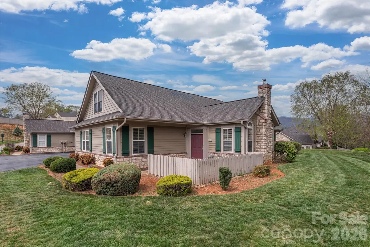 93 Outlook Circle, Swannanoa, NC 28778 - #1