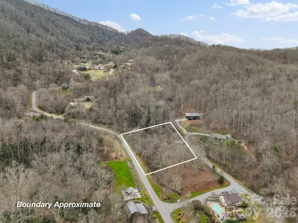 9999 Talking Rock Lane, Leicester, NC 28748