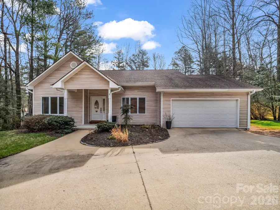5 Hearthstone Lane, Flat Rock, NC 28731 - #2