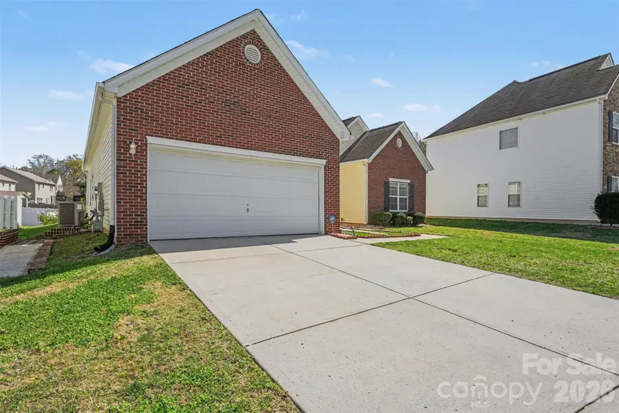 1604 Swan Drive, Charlotte, NC 28216 - #3