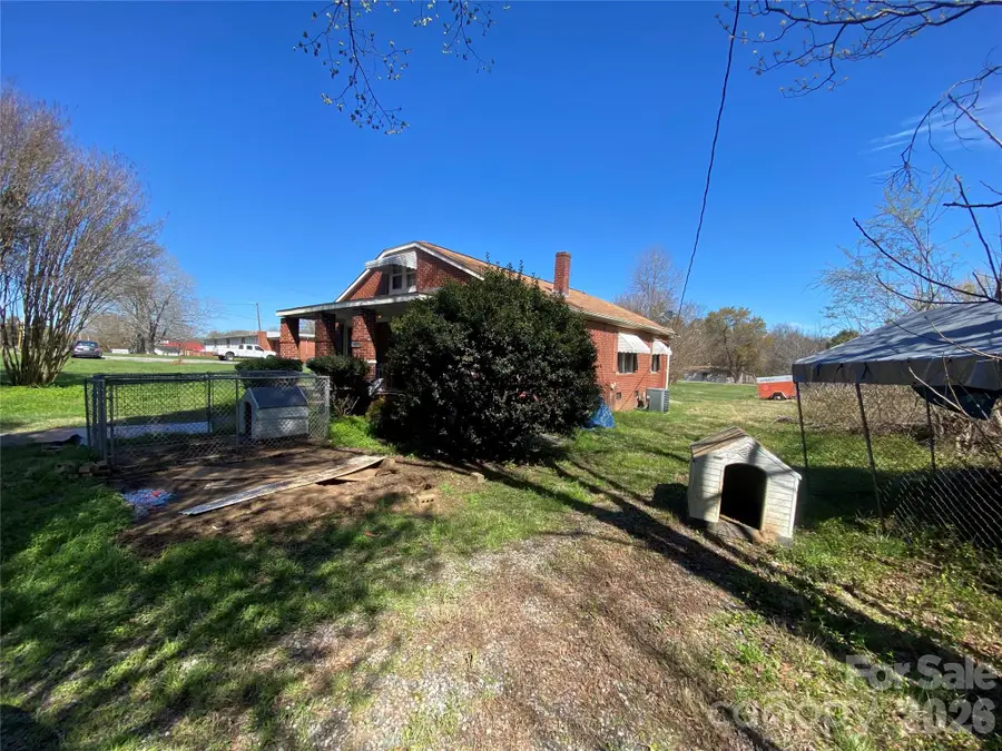 705 E Main Street, Cleveland, NC 27013 - #2