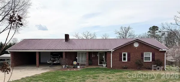 1709 Acorn Avenue, Hudson, NC 28638