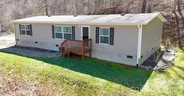256 Inglewood Cove Road, Waynesville, NC 28786
