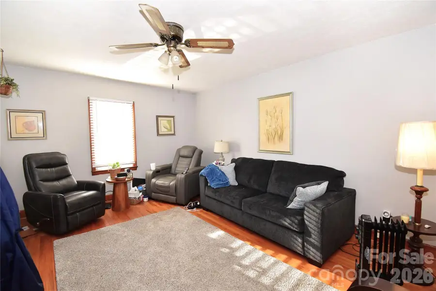 8 Donna Drive, Candler, NC 28715 - #3