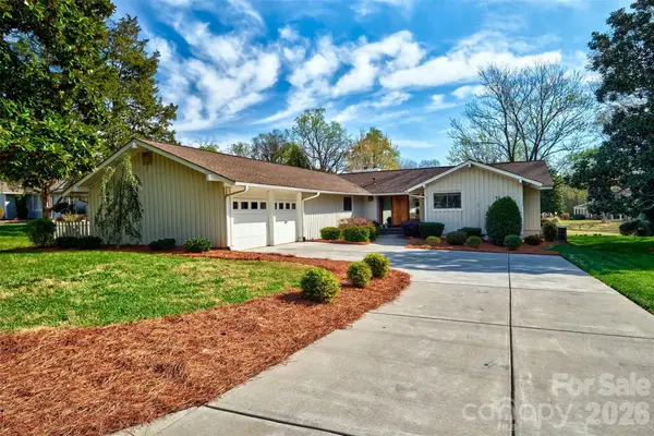 27 Apple Orchard Lane, Lake Wylie, SC 29710