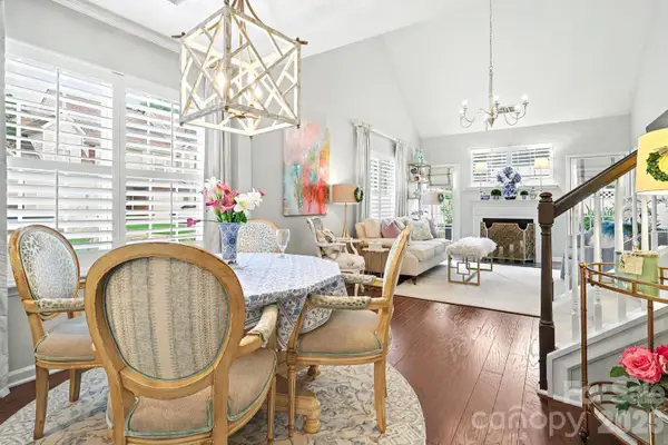 11184 Saintsbury Place, Charlotte, NC 28270