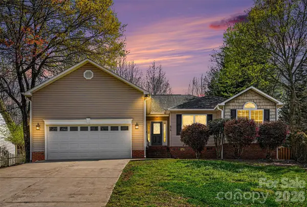 826 Savannah Place Drive, Fort Mill, SC 29715