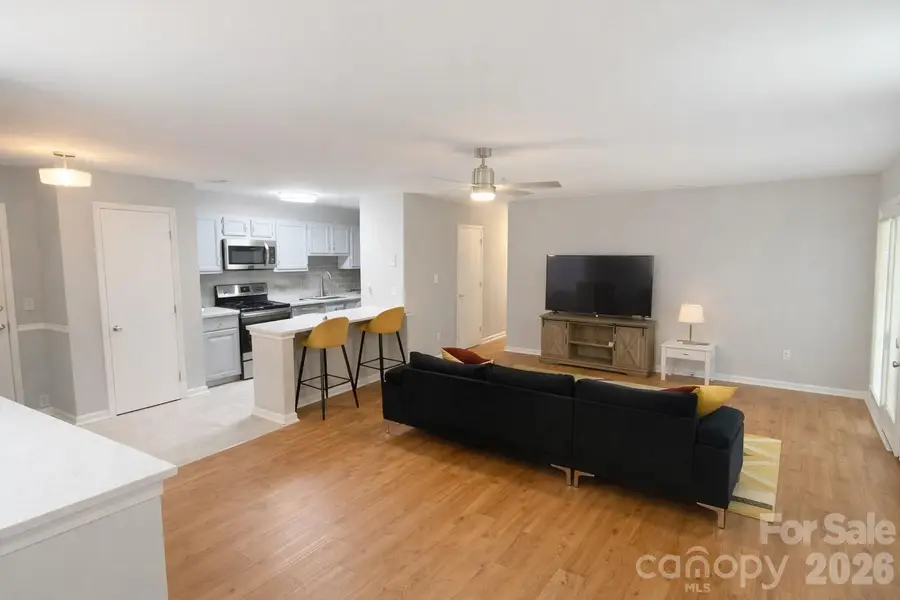 6106 Meadow Rose Lane, Charlotte, NC 28215 - #3