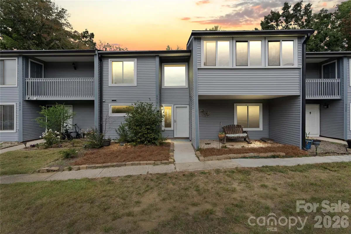 6610 Point Comfort Lane, Charlotte, NC 28226 - #1