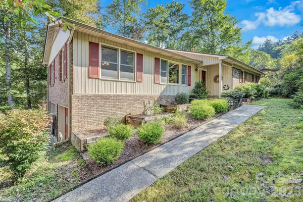 238 Park Lane, Hendersonville, NC 28791