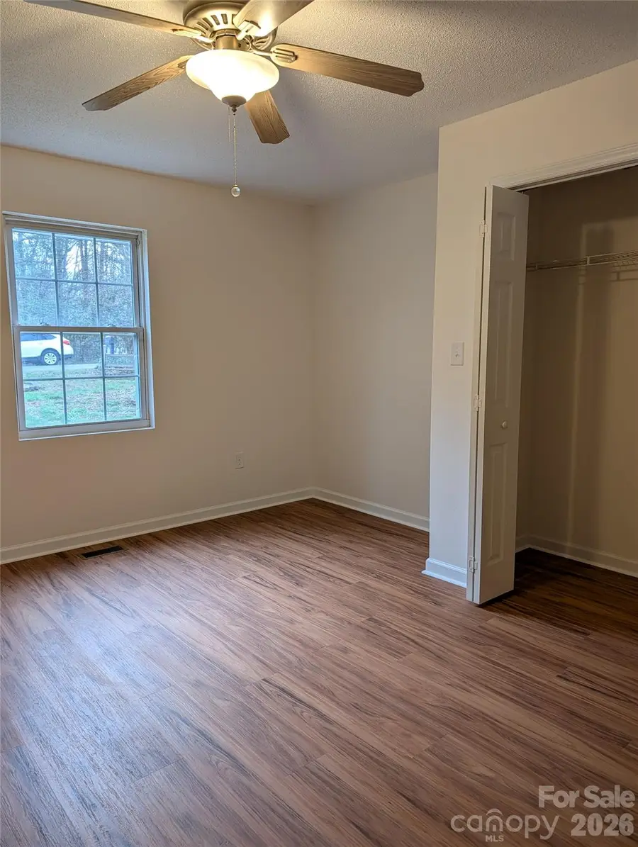 1460 NW Ivy Lane Nw, Valdese, NC 28690 - #2