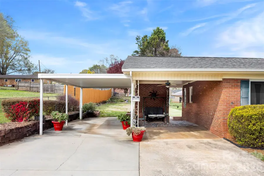 2432 Lynn Drive, Gastonia, NC 28054 - #2