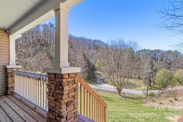 695 Johnson Farm Road, Canton, NC 28716