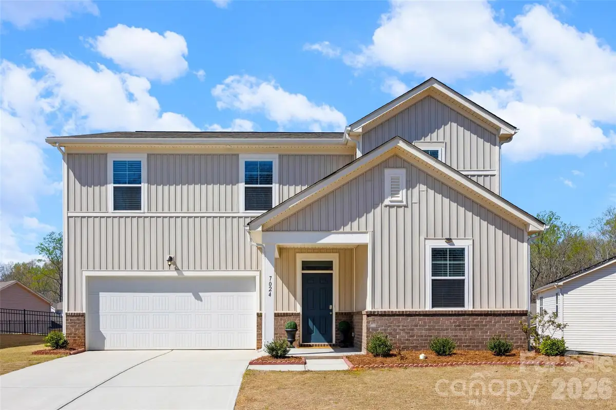 7024 Maple Run Circle, Charlotte, NC 28215 - #1