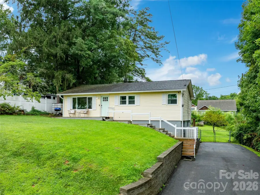 11 Oakley Dogwood Drive, Asheville, NC 28803 - #2