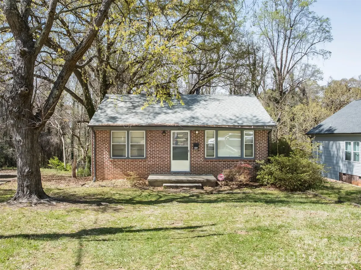 609 N Rhyne Street, Gastonia, NC 28054 - #1