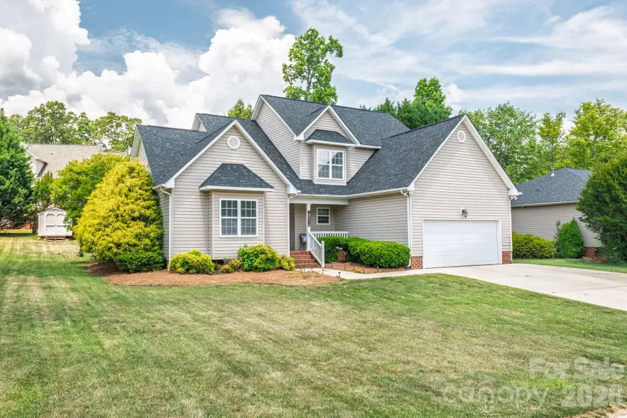 208 Deerfield Drive, Mount Holly, NC 28120 - #3