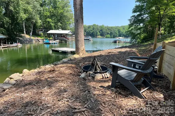 3748 Landmark Drive, Sherrills Ford, NC 28673