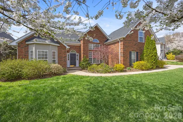 12507 Windward Oaks Drive, Huntersville, NC 28078