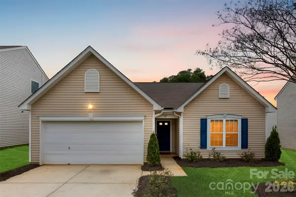 727 Almora Drive, Charlotte, NC 28216